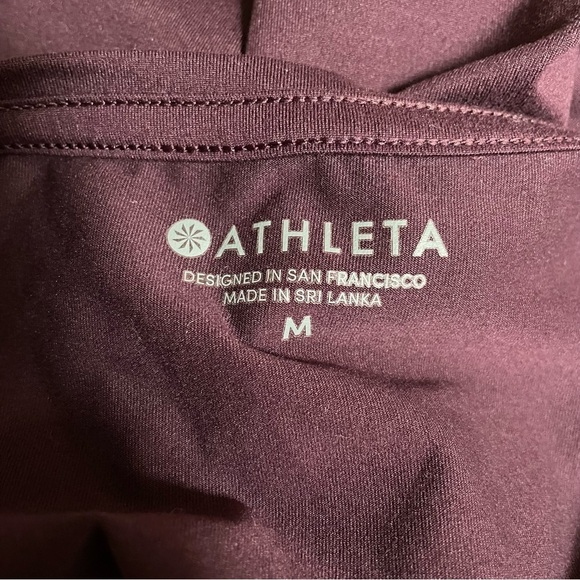 Athleta Burgundy Stretch Short Sleeve Limitless Tee T-Shirt 352706 EUC Size M - Picture 7 of 10